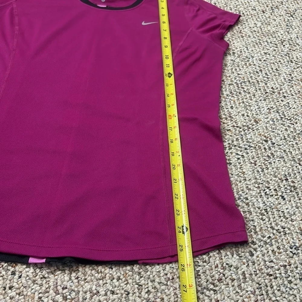 Nike Dri-Fit Pink and Black Relaxed Performance Wear Tee. Large. EUC